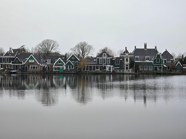 Learn Dutch: A Practical Guide for Beginners