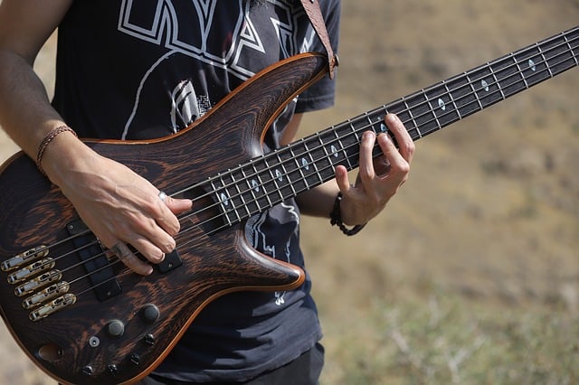 Learn Guitar Chords: A Beginner’s Guide