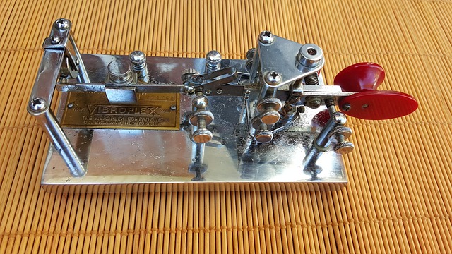 Learn Morse Code: A Simple Guide to Mastering the Dits and Dahs